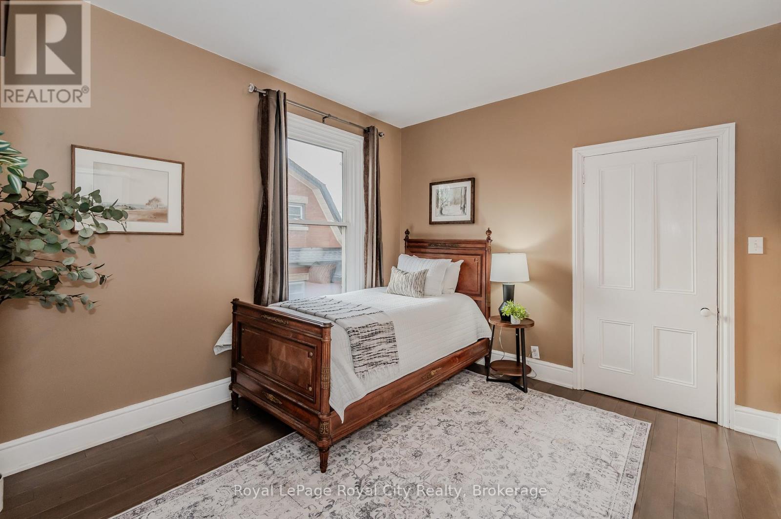 42 Liverpool Street, Guelph (Downtown), Ontario  N1H 2K9 - Photo 26 - X12406267