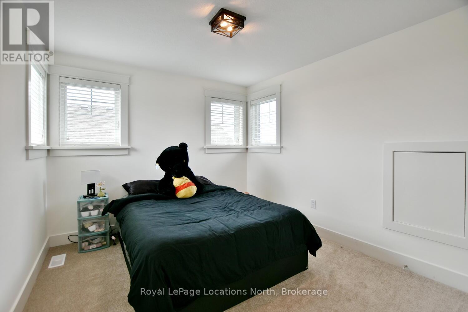 216 Snowberry Lane, Georgian Bluffs, Ontario  N0H 1S0 - Photo 25 - X12406460