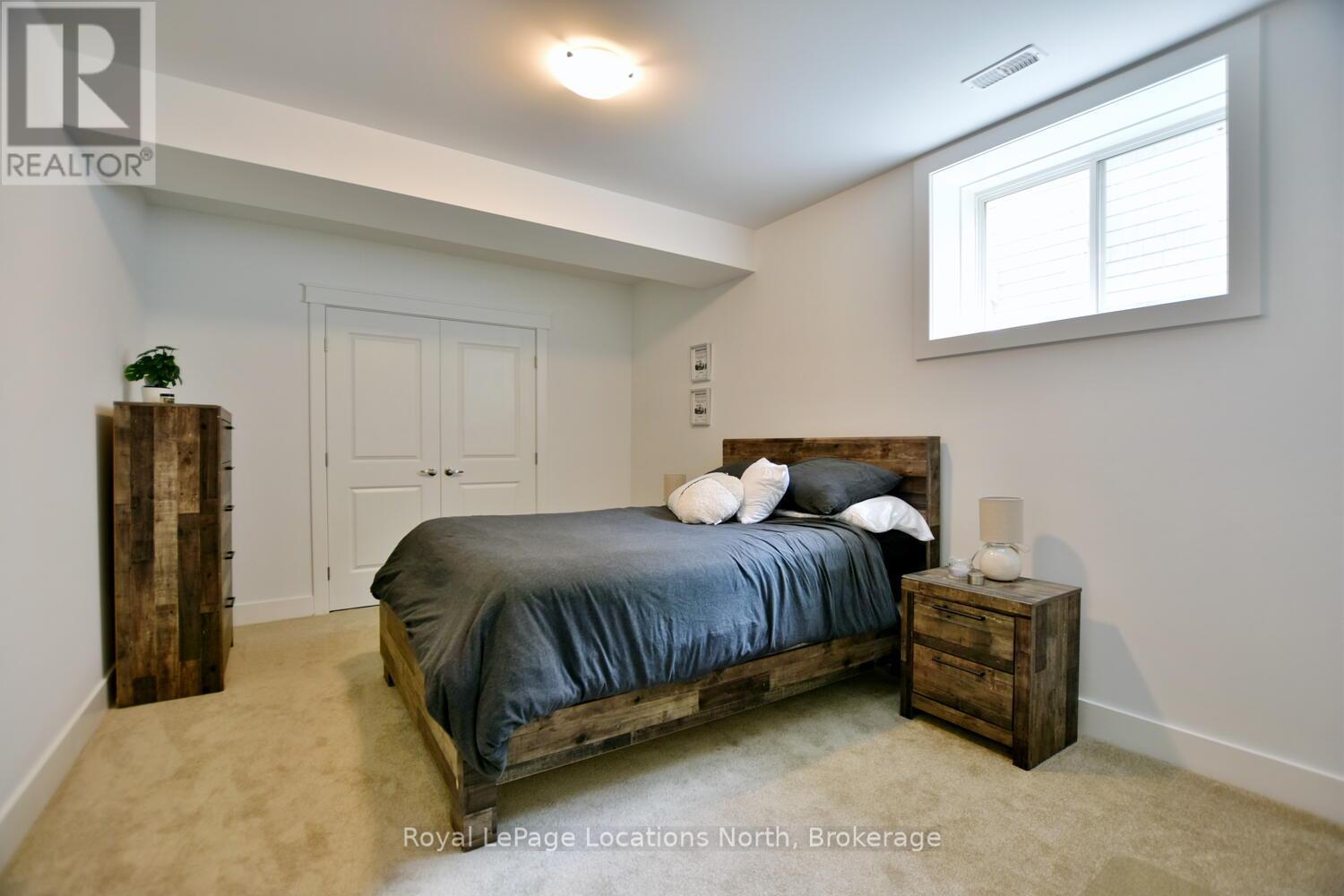 216 Snowberry Lane, Georgian Bluffs, Ontario  N0H 1S0 - Photo 36 - X12406460