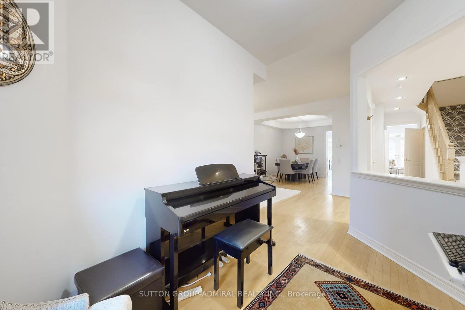 76 Westbury Court, Richmond Hill, Ontario  L4S 2L2 - Photo 16 - N12406125