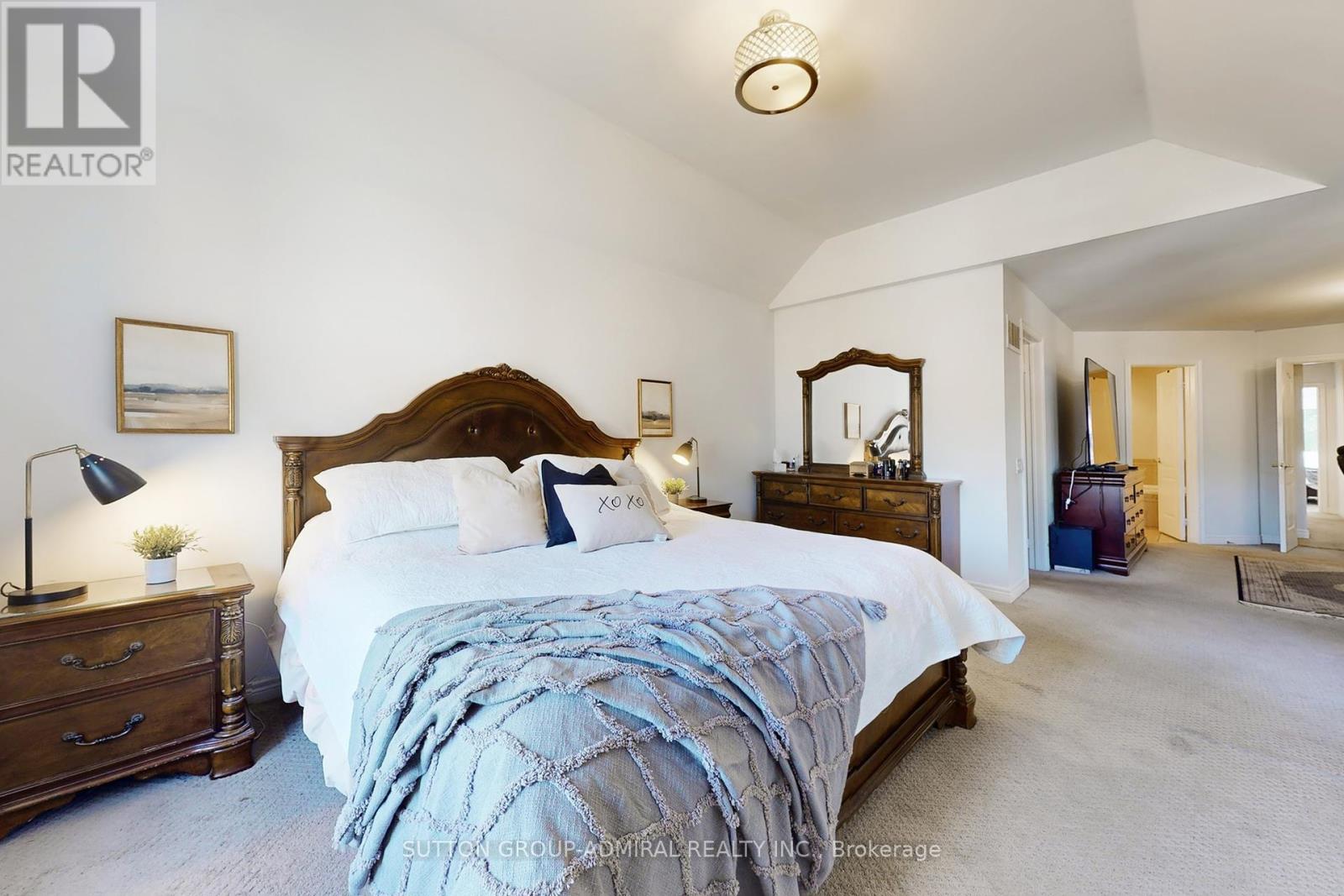76 Westbury Court, Richmond Hill, Ontario  L4S 2L2 - Photo 19 - N12406125