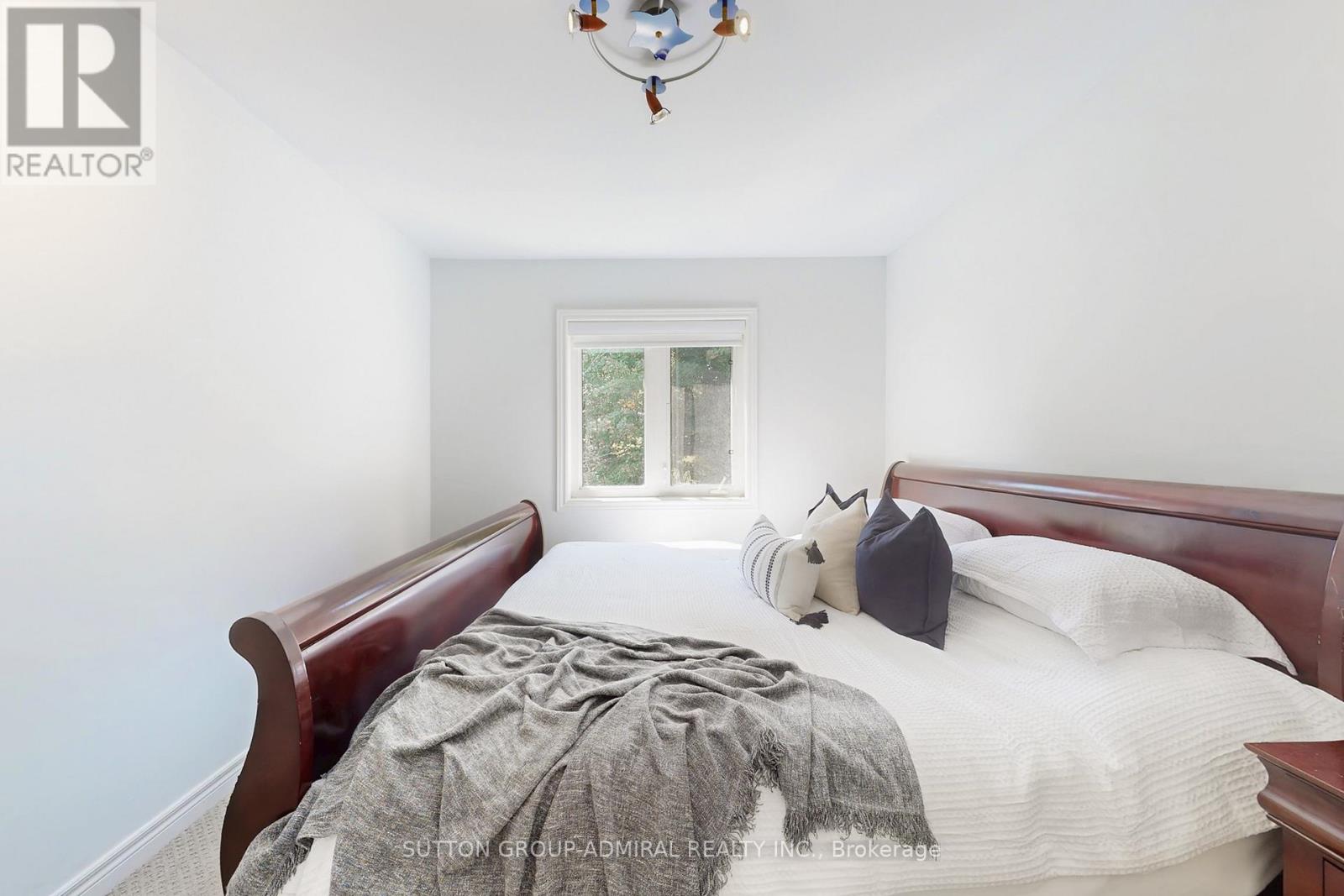 76 Westbury Court, Richmond Hill, Ontario  L4S 2L2 - Photo 25 - N12406125