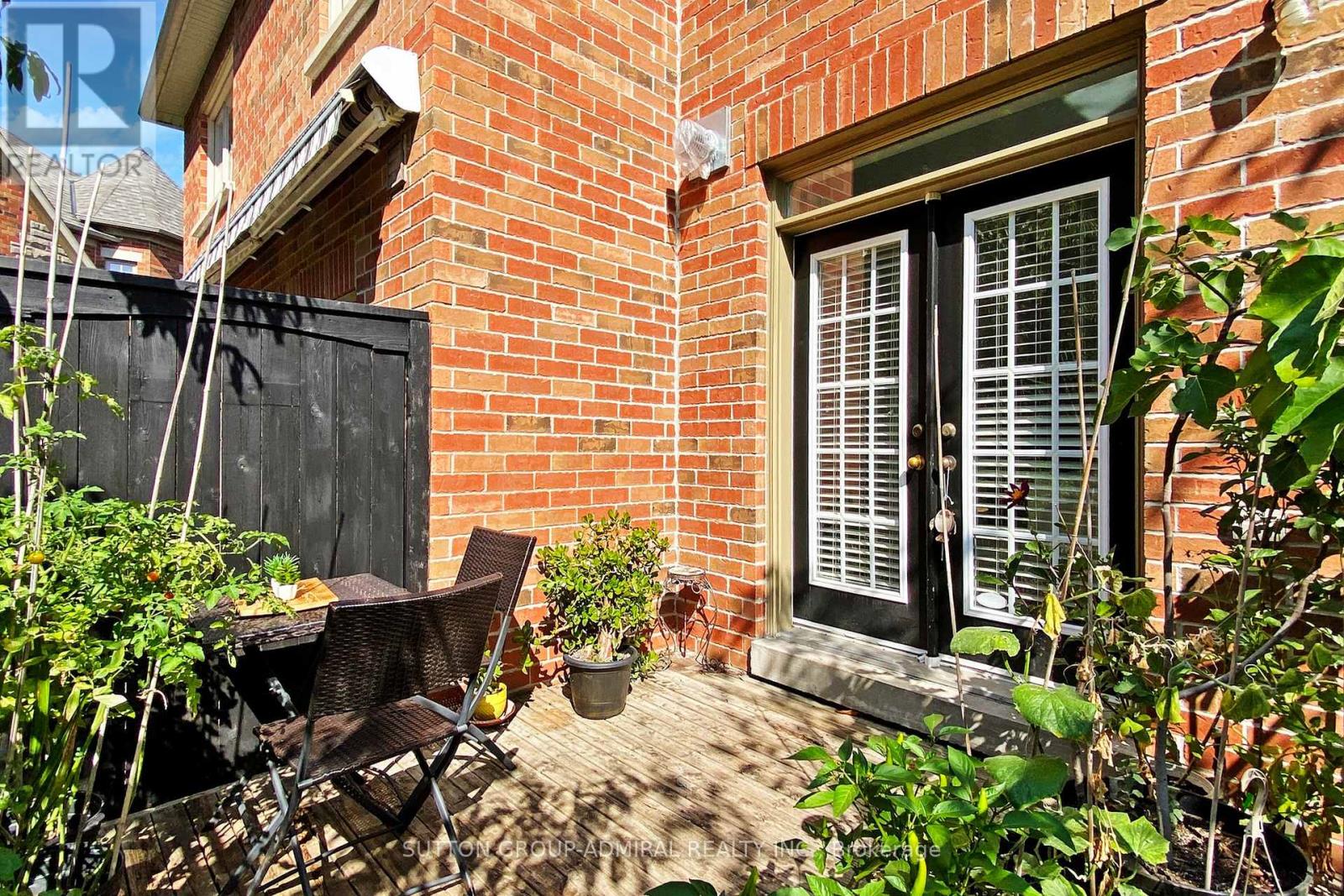 76 Westbury Court, Richmond Hill, Ontario  L4S 2L2 - Photo 37 - N12406125