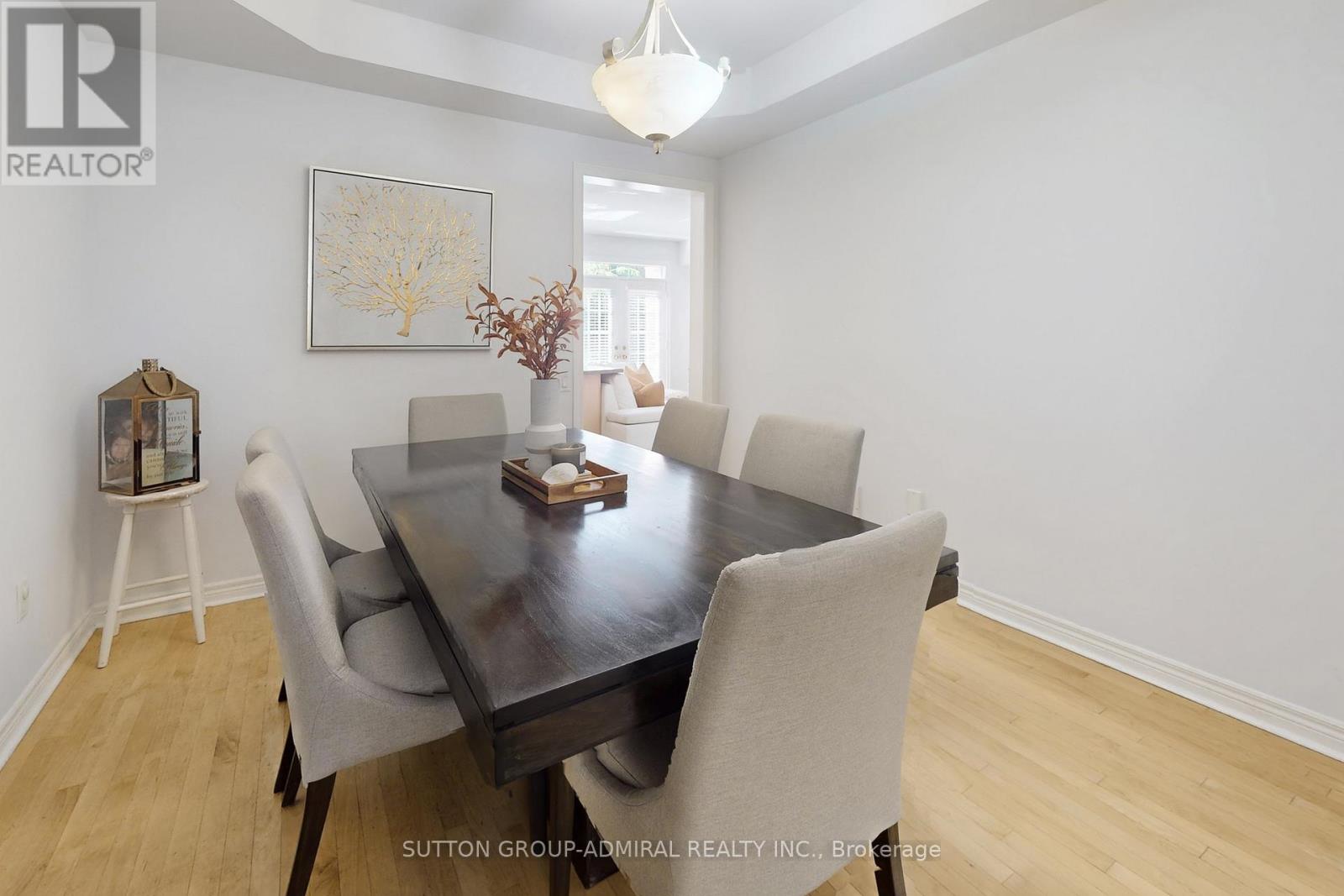 76 Westbury Court, Richmond Hill, Ontario  L4S 2L2 - Photo 8 - N12406125