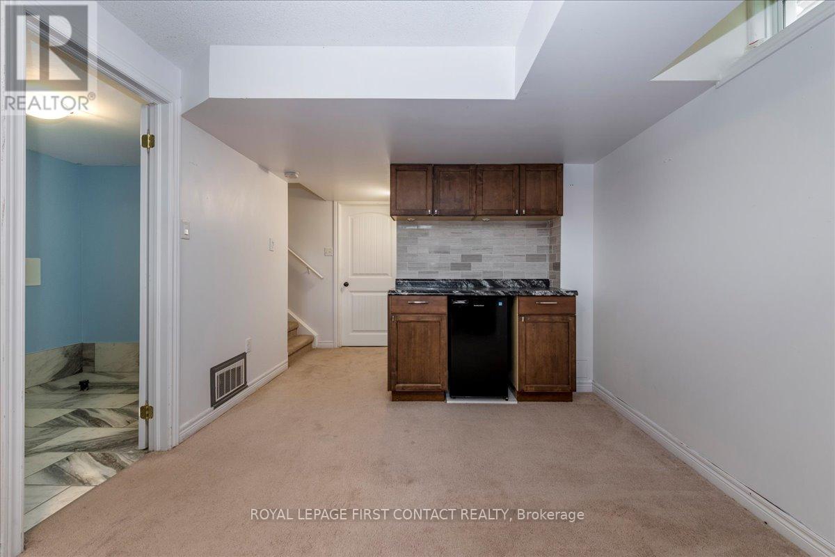 22 Admiral Crescent, Essa (Angus), Ontario  L0M 1B4 - Photo 25 - N12406135