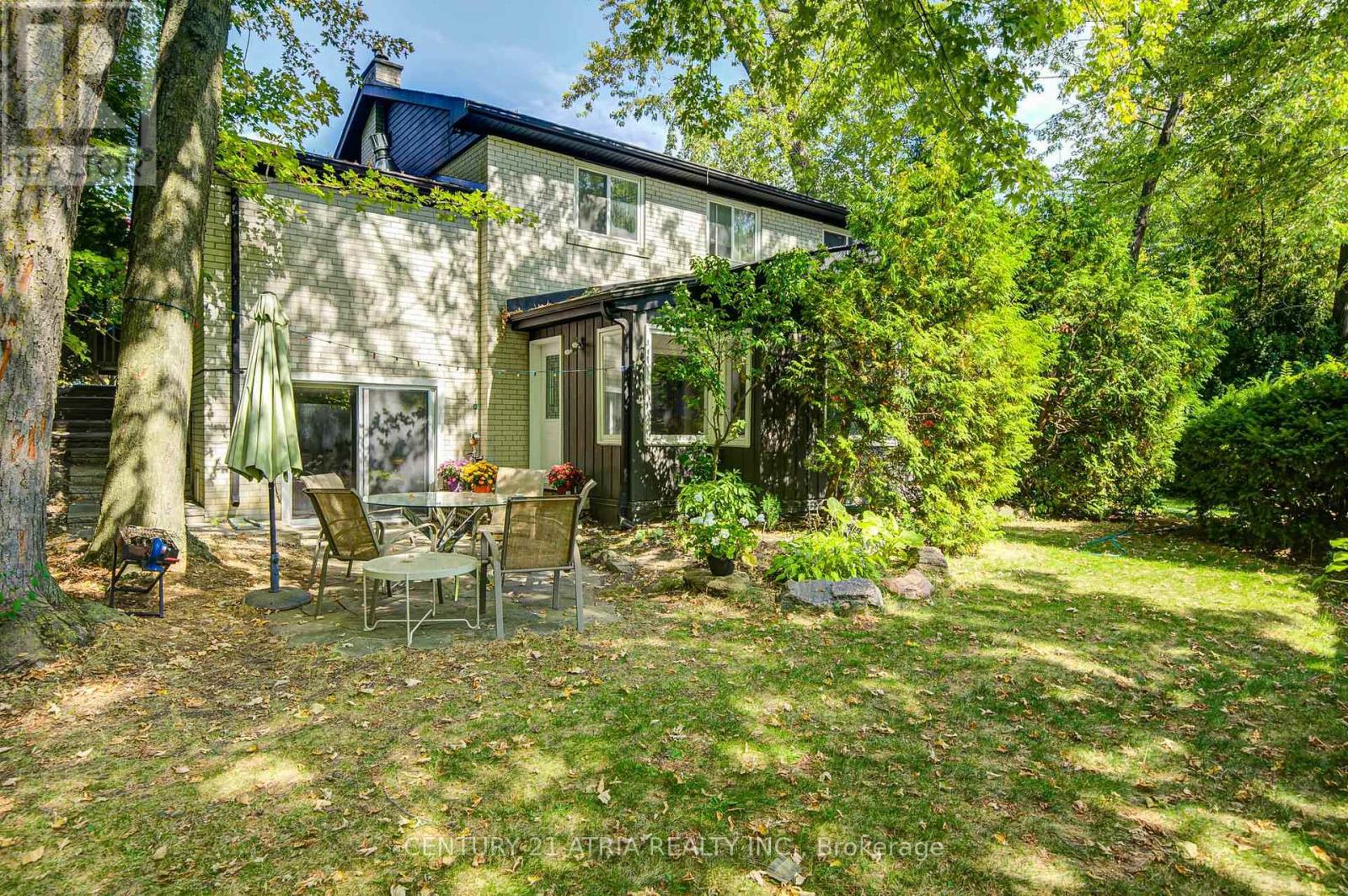 58 Lawnwood Court, Richmond Hill, Ontario  L4C 4T2 - Photo 26 - N12406136