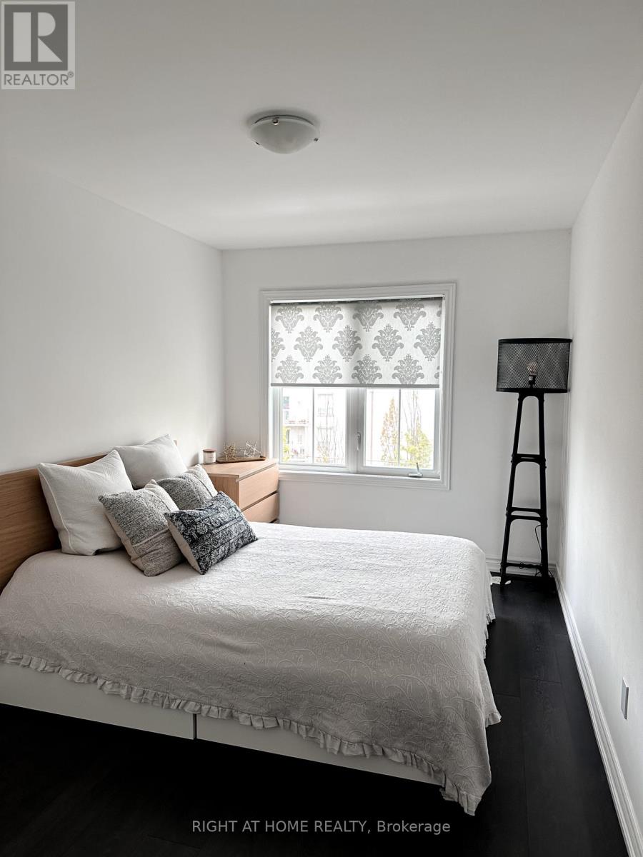423 - 201 Pine Grove Road, Vaughan (Islington Woods), Ontario  L4L 0H8 - Photo 6 - N12406138