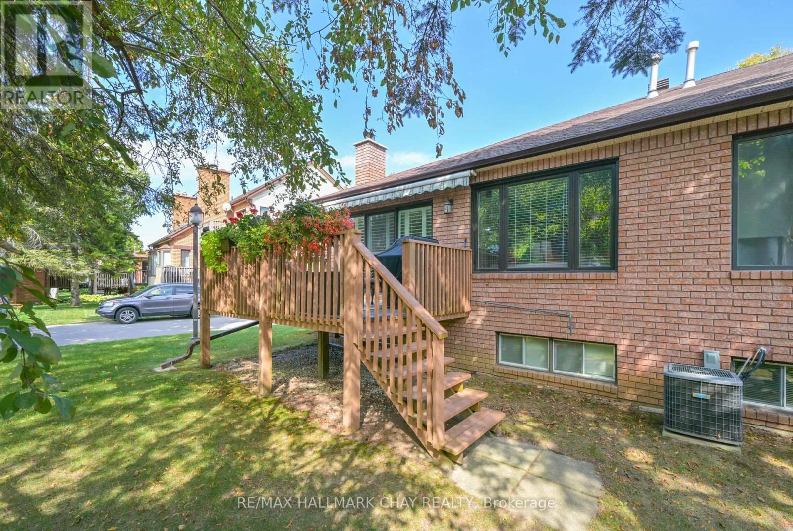 45 Green Briar Road, New Tecumseth, Ontario  L9R 1R6 - Photo 30 - N12406161