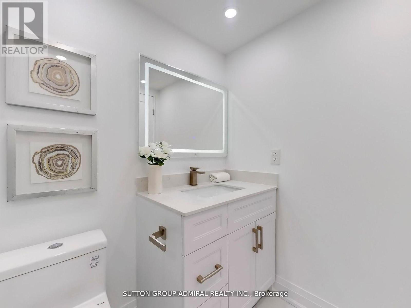 401 - 11 Townsgate Drive, Vaughan, Ontario  L4J 8G4 - Photo 15 - N12406186