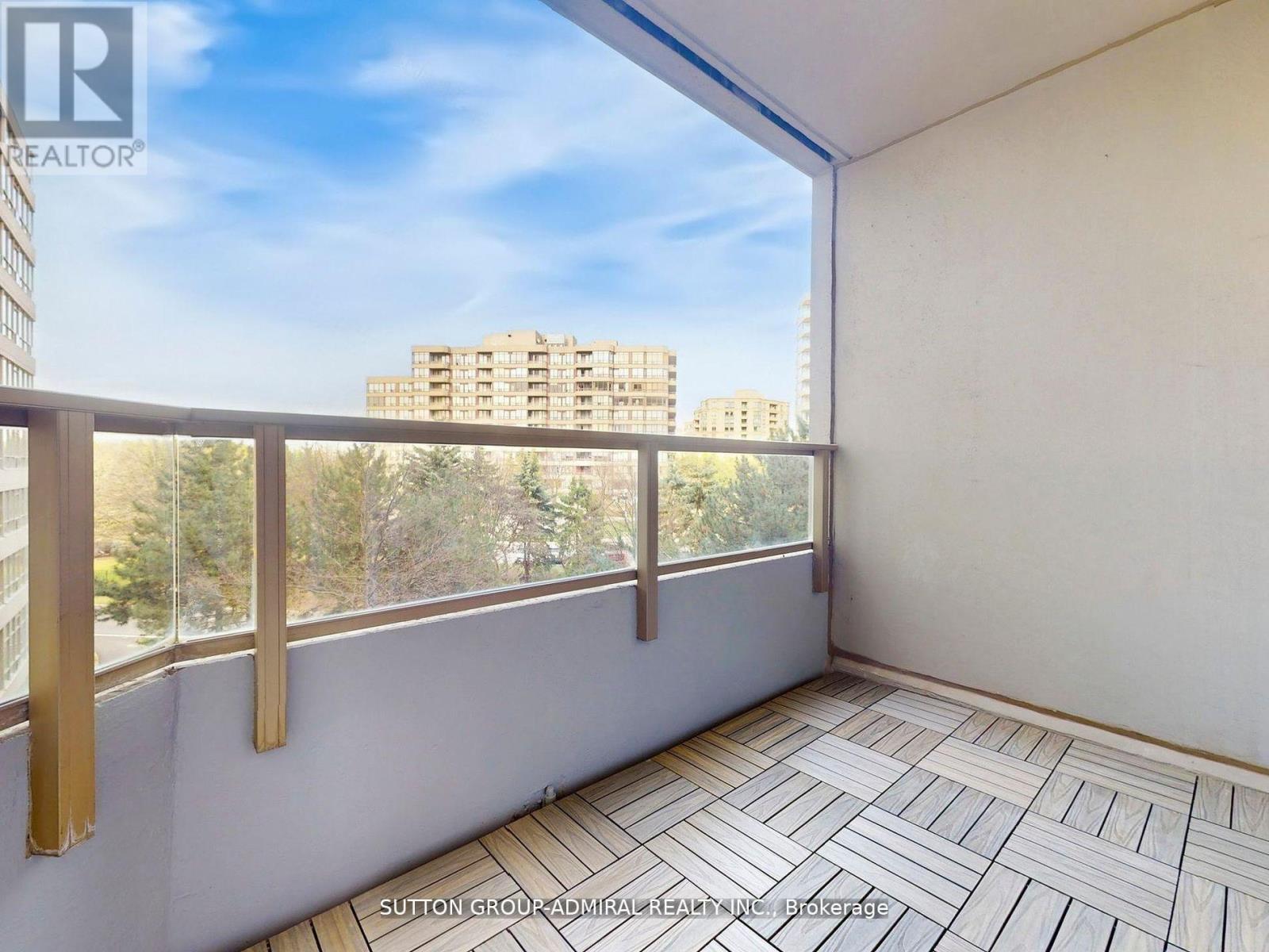 401 - 11 Townsgate Drive, Vaughan, Ontario  L4J 8G4 - Photo 25 - N12406186