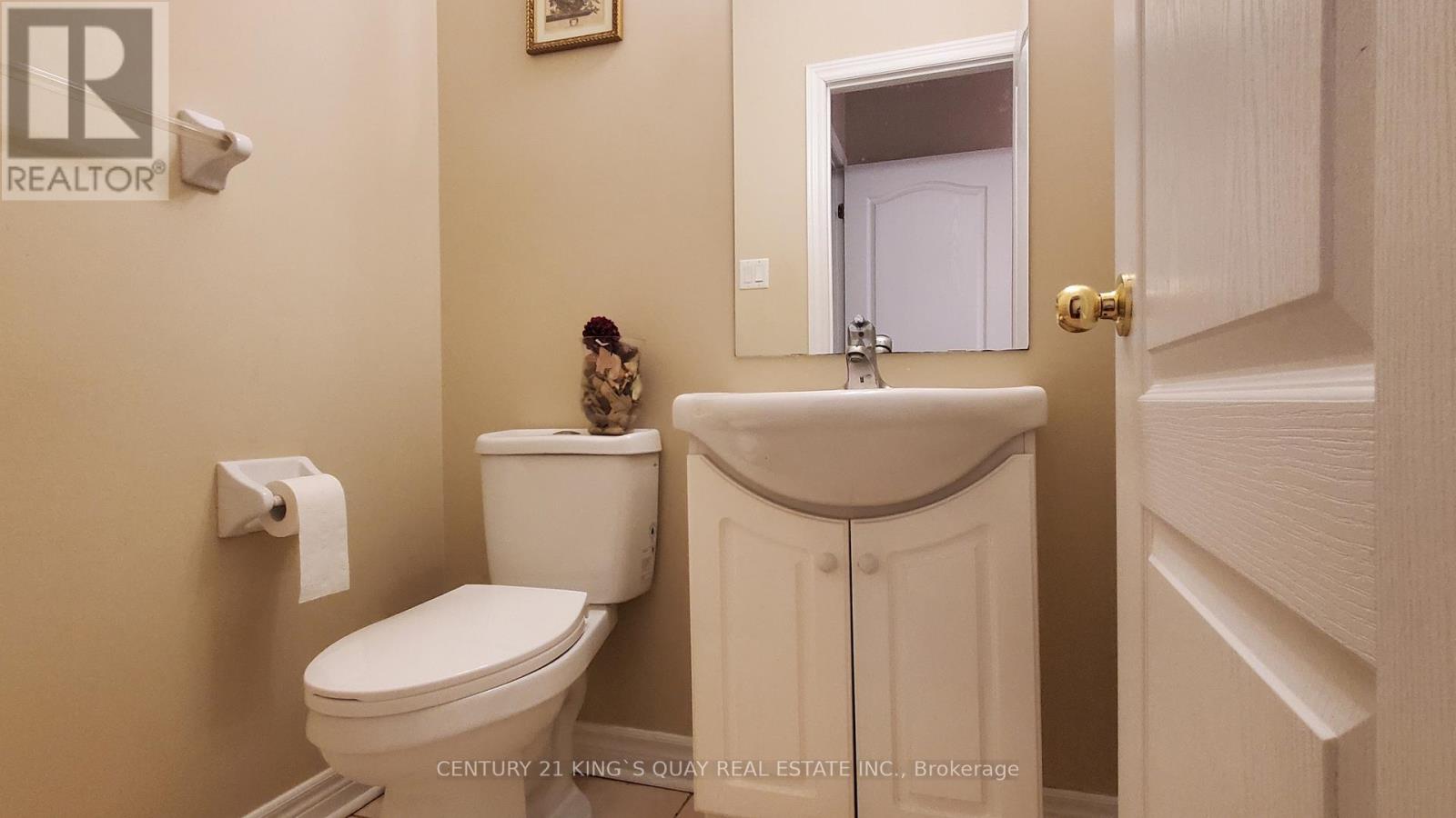 95 Princess Diana Drive, Markham, Ontario  L6C 0H2 - Photo 11 - N12406209
