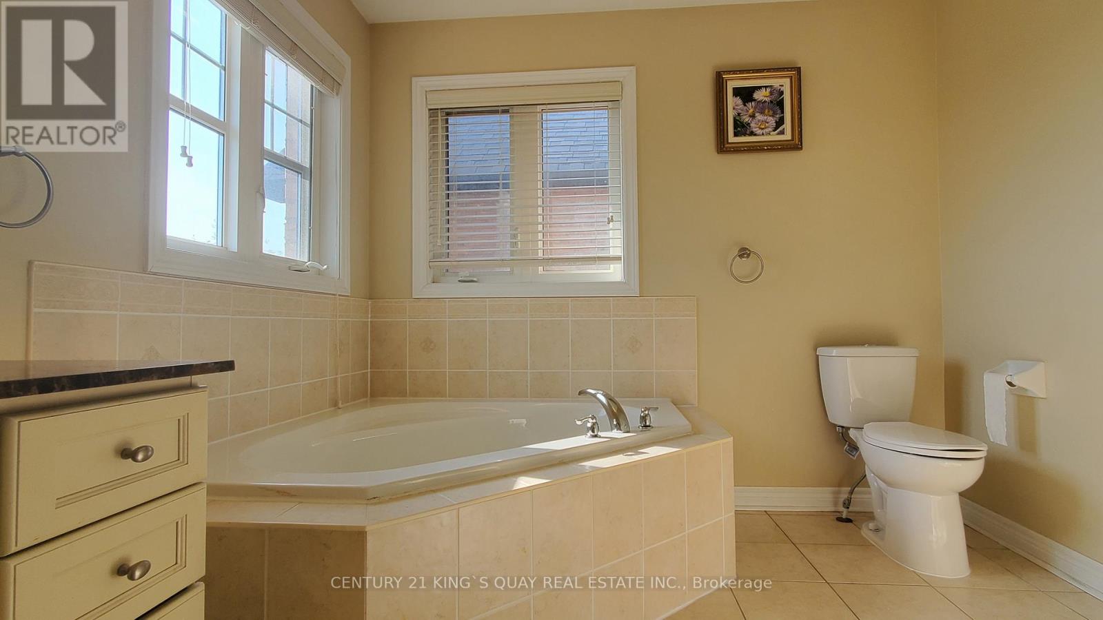 95 Princess Diana Drive, Markham, Ontario  L6C 0H2 - Photo 15 - N12406209