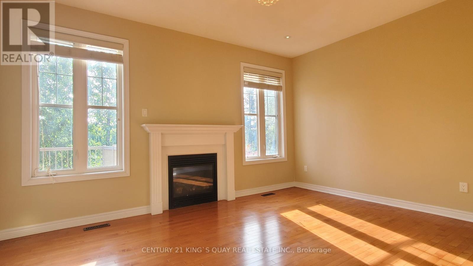 95 Princess Diana Drive, Markham, Ontario  L6C 0H2 - Photo 5 - N12406209