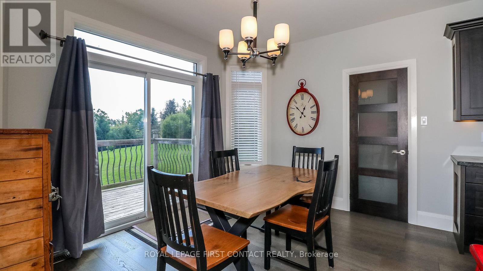 19 Caldwell Drive, Oro-Medonte, Ontario  L0L 2L0 - Photo 14 - S12406164