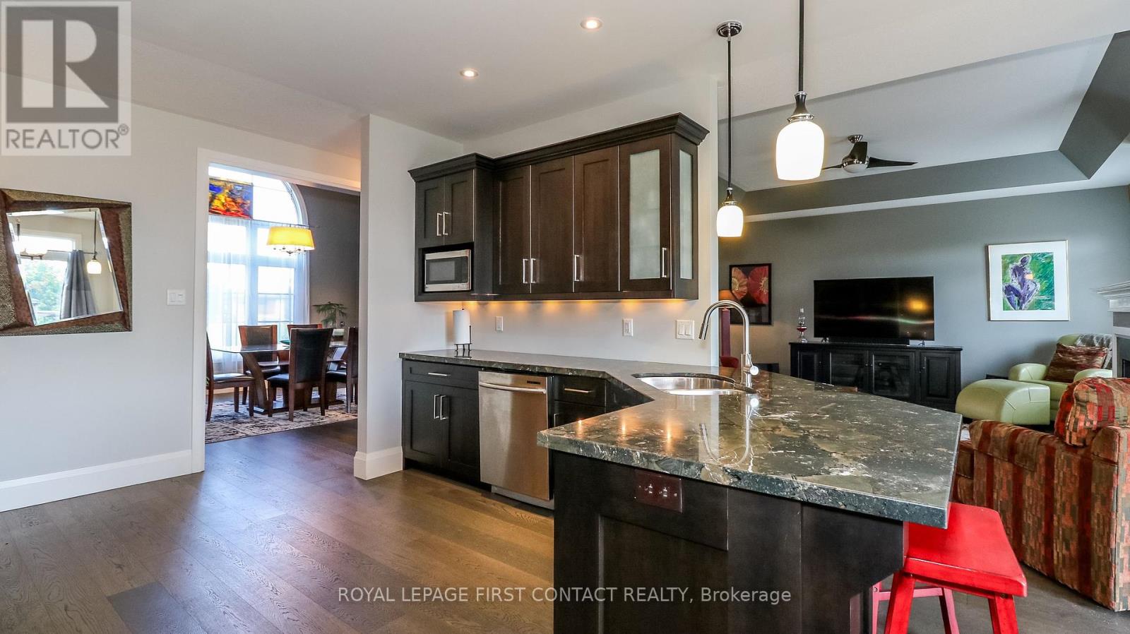 19 Caldwell Drive, Oro-Medonte, Ontario  L0L 2L0 - Photo 17 - S12406164