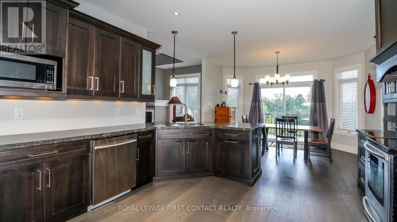 19 Caldwell Drive, Oro-Medonte, Ontario  L0L 2L0 - Photo 18 - S12406164