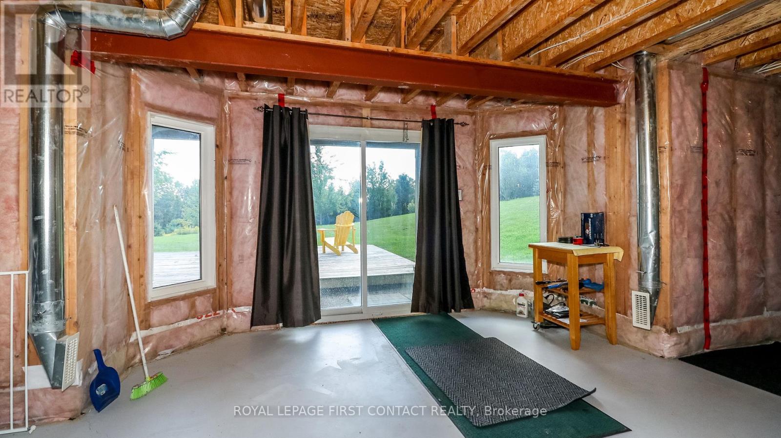 19 Caldwell Drive, Oro-Medonte, Ontario  L0L 2L0 - Photo 34 - S12406164
