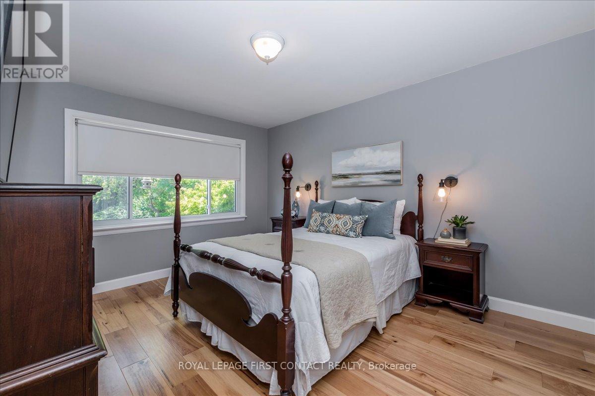 31 Mountbatten Crescent, Barrie (Codrington), Ontario  L4M 1T6 - Photo 18 - S12406180