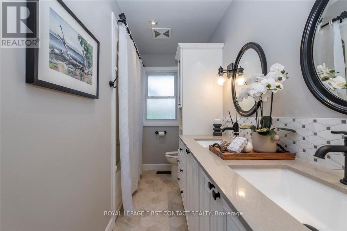 31 Mountbatten Crescent, Barrie (Codrington), Ontario  L4M 1T6 - Photo 20 - S12406180