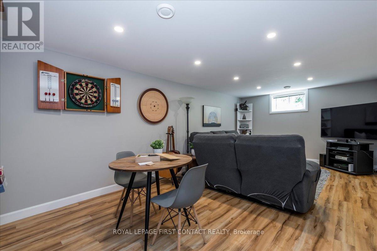 31 Mountbatten Crescent, Barrie (Codrington), Ontario  L4M 1T6 - Photo 25 - S12406180