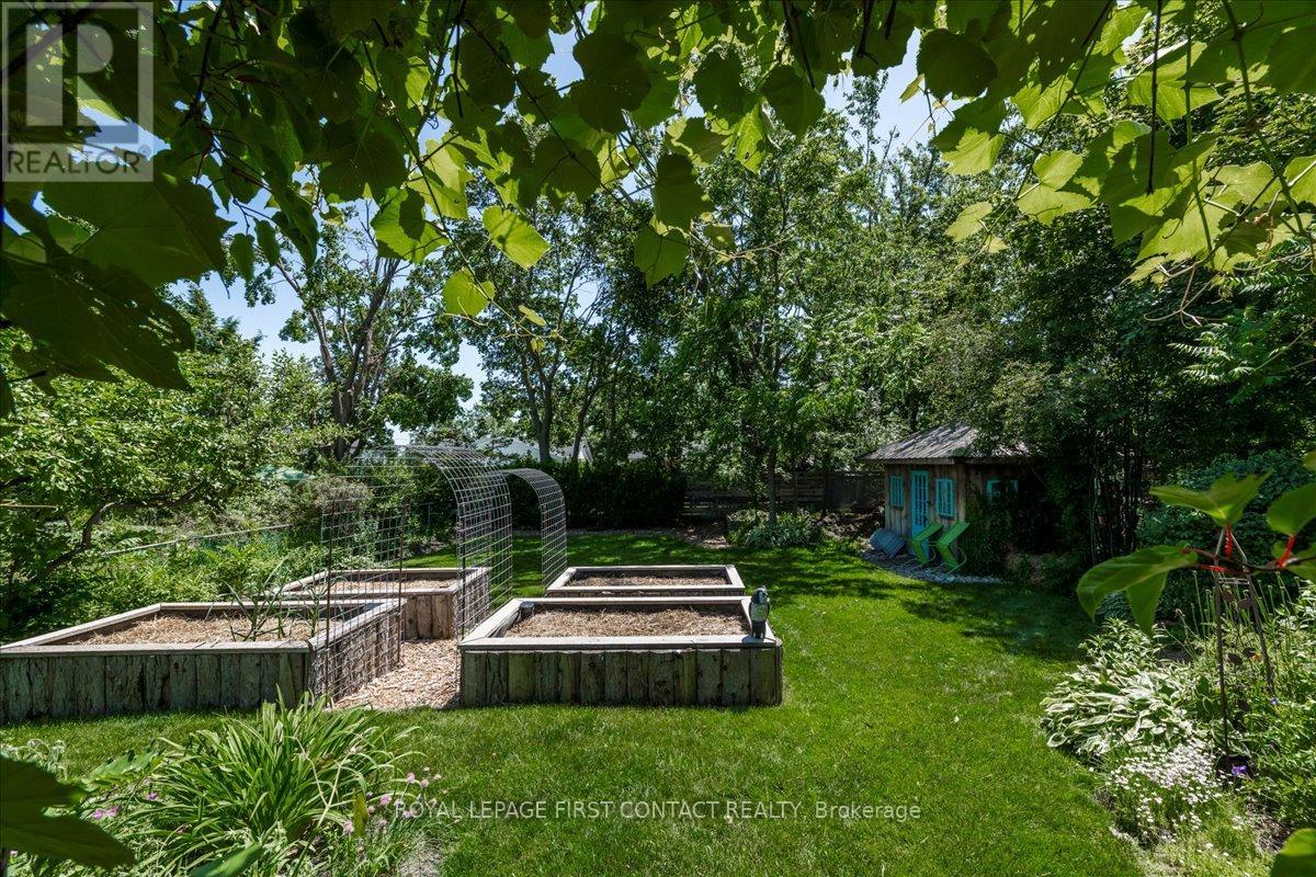 31 Mountbatten Crescent, Barrie (Codrington), Ontario  L4M 1T6 - Photo 38 - S12406180