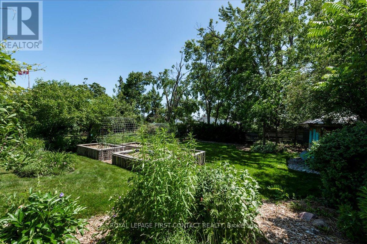 31 Mountbatten Crescent, Barrie (Codrington), Ontario  L4M 1T6 - Photo 39 - S12406180