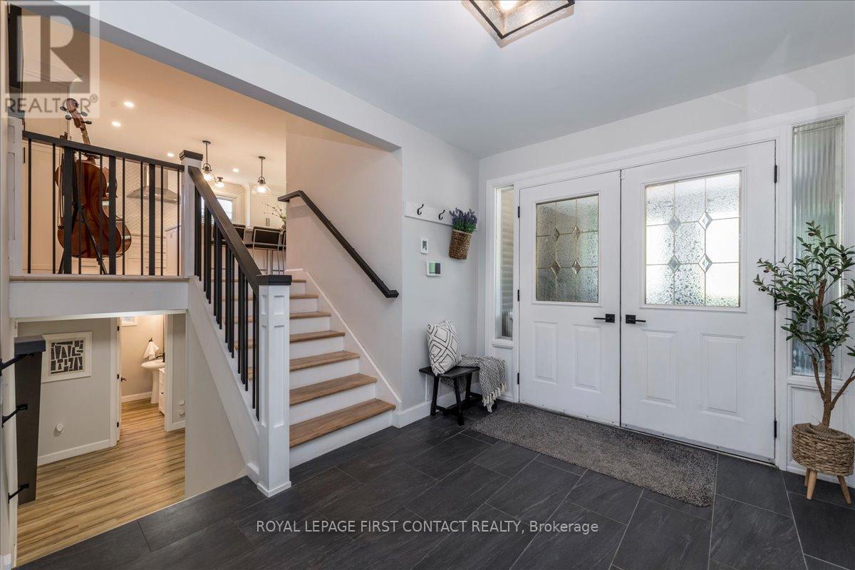 Property at 31 MOUNTBATTEN CRESCENT image 4
