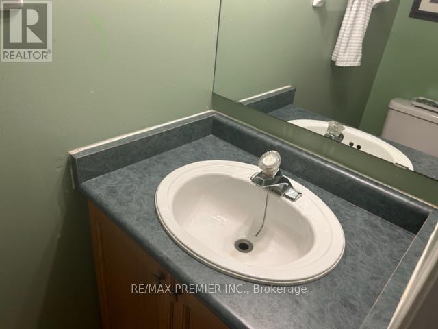 25 Srigley (Entire House) Street, Barrie (Holly), Ontario  L4N 0L9 - Photo 10 - S12406182