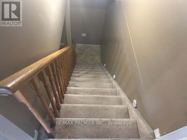25 Srigley (Entire House) Street, Barrie (Holly), Ontario  L4N 0L9 - Photo 6 - S12406182
