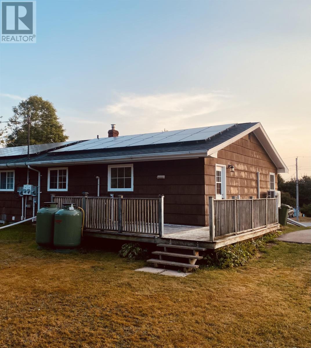 Property at 135 Heather Avenue image 4