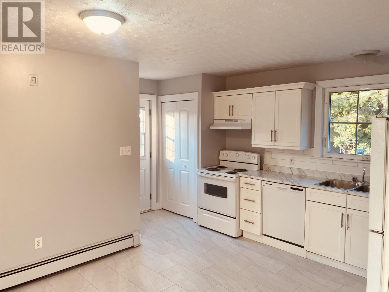 Lorem Ipsum Dolor, Charlottetown, Prince Edward Island  C1A  - Photo 9 - DEMO28868008