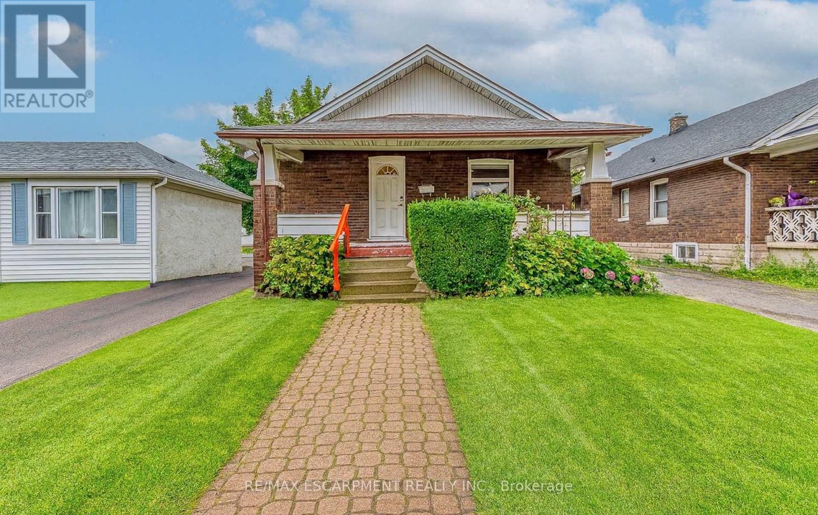 5188 MAPLE STREET, Niagara Falls, Ontario
