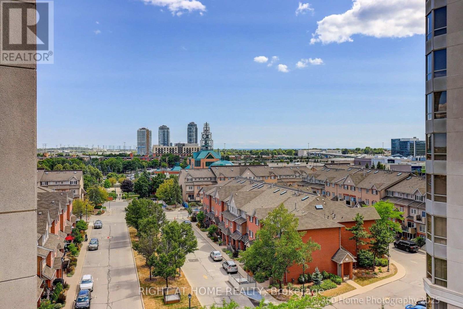 817 - 1200 The Esplanade N, Pickering, Ontario  L1V 6V3 - Photo 3 - E12350261