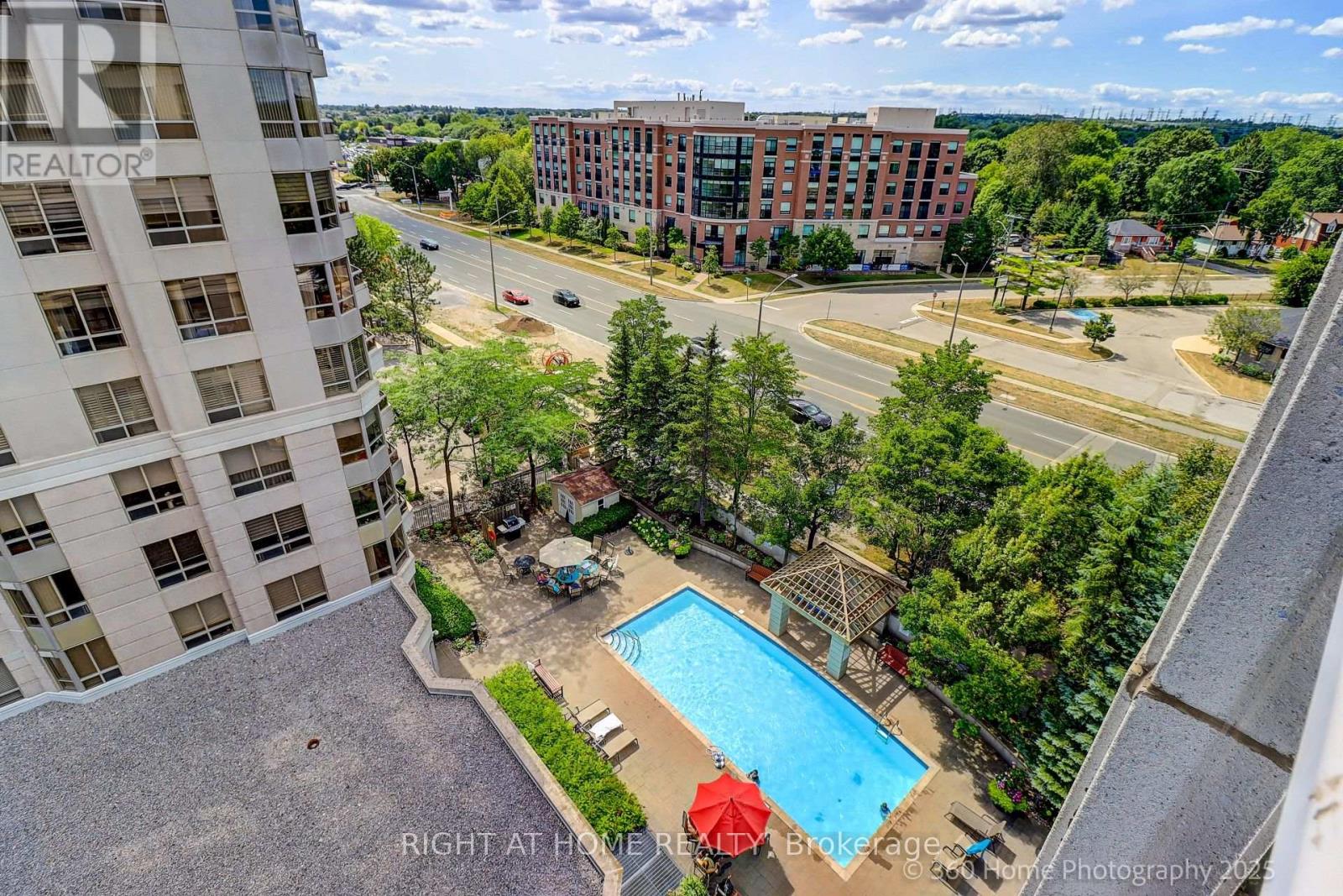 817 - 1200 The Esplanade N, Pickering, Ontario  L1V 6V3 - Photo 4 - E12350261