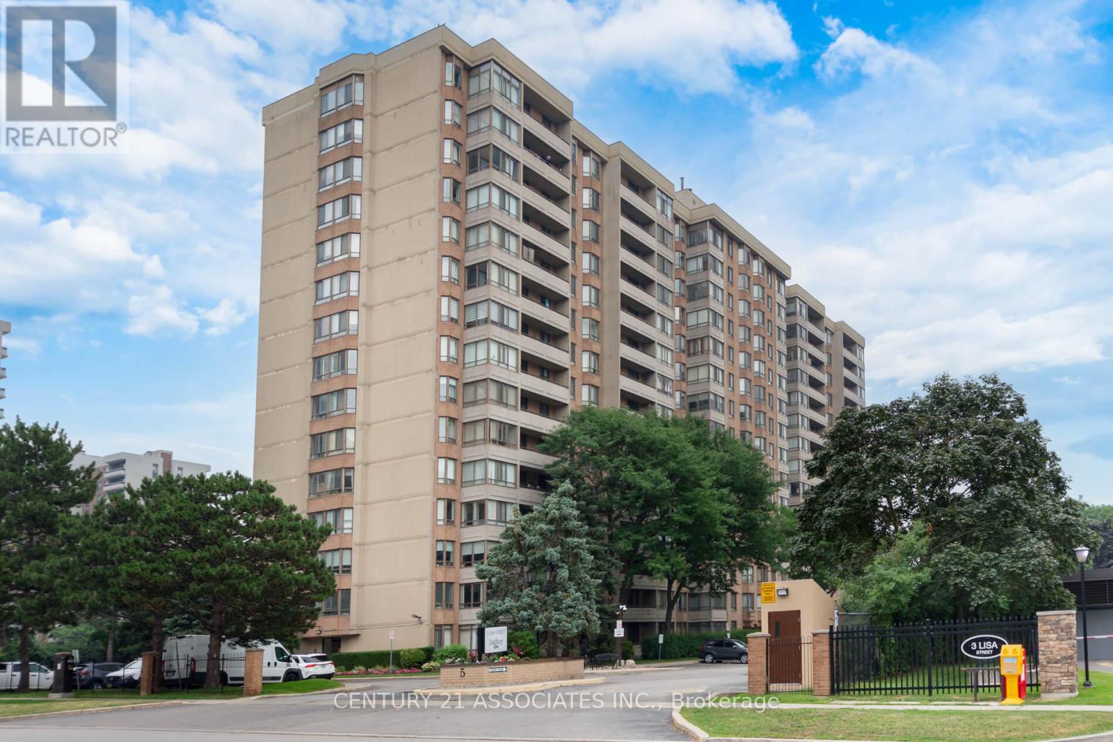 605 - 5 LISA STREET, Brampton, Ontario
