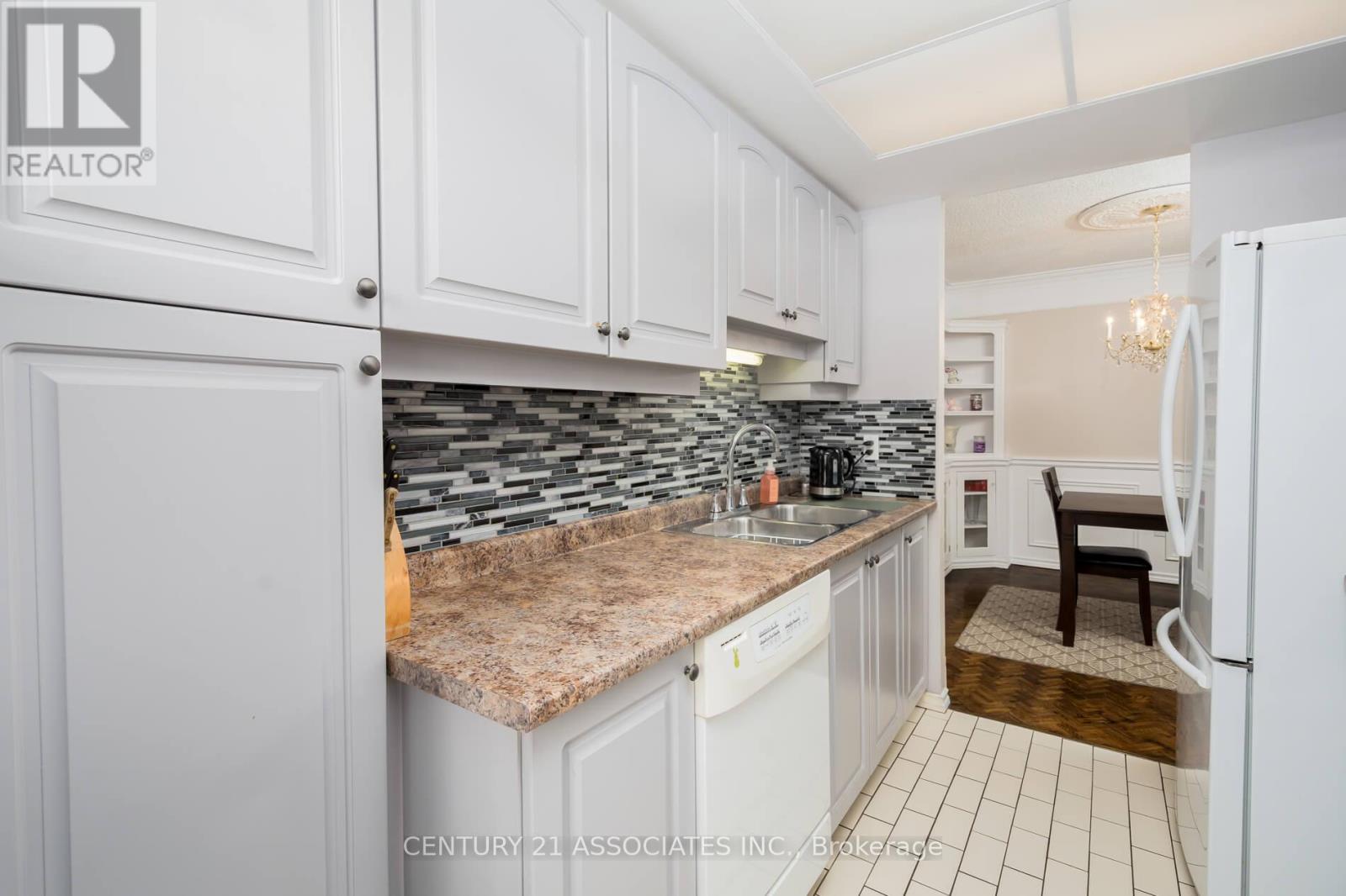 605 - 5 Lisa Street, Brampton, Ontario  L6T 4T4 - Photo 16 - W12406157