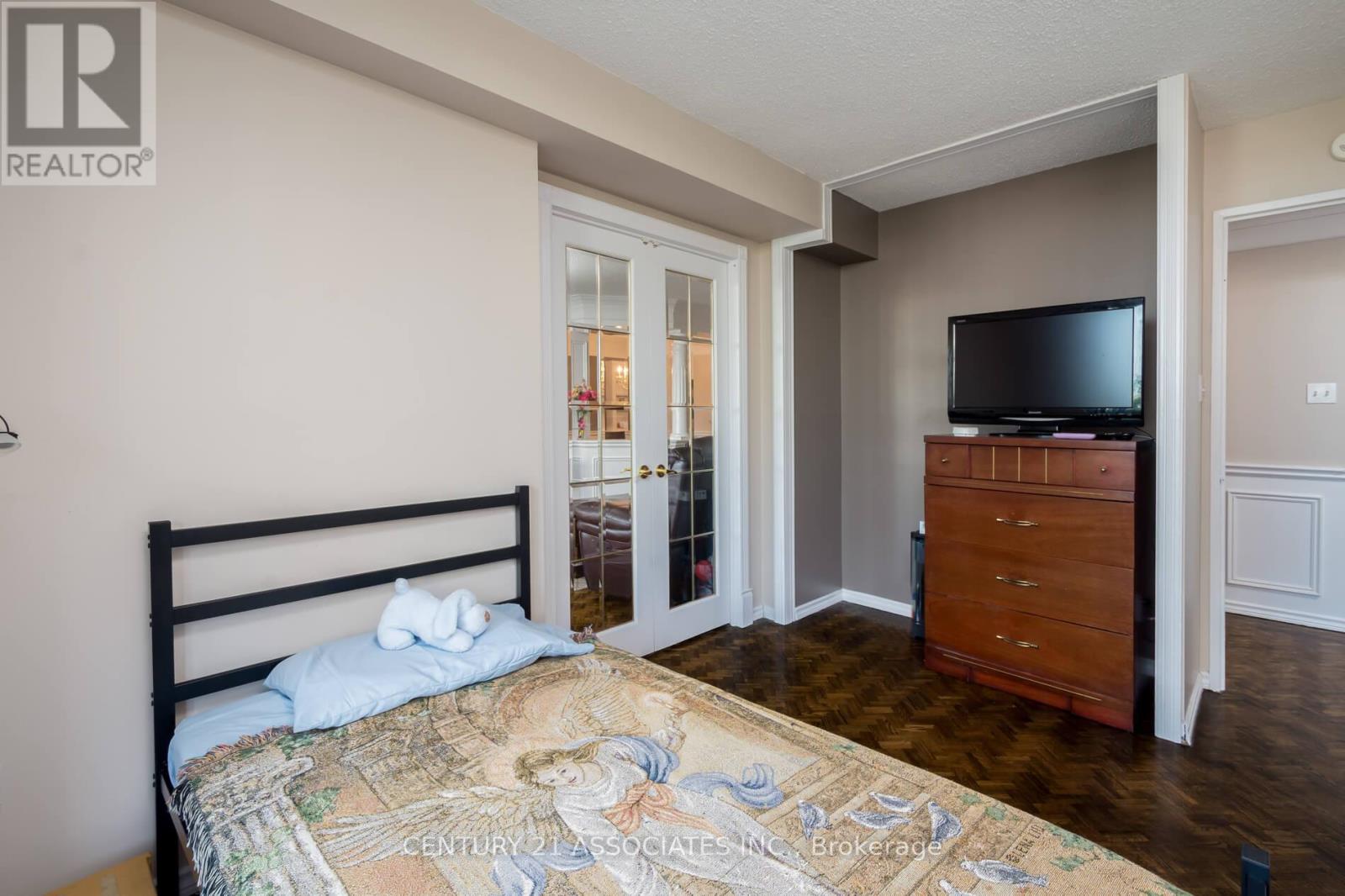 605 - 5 Lisa Street, Brampton, Ontario  L6T 4T4 - Photo 24 - W12406157