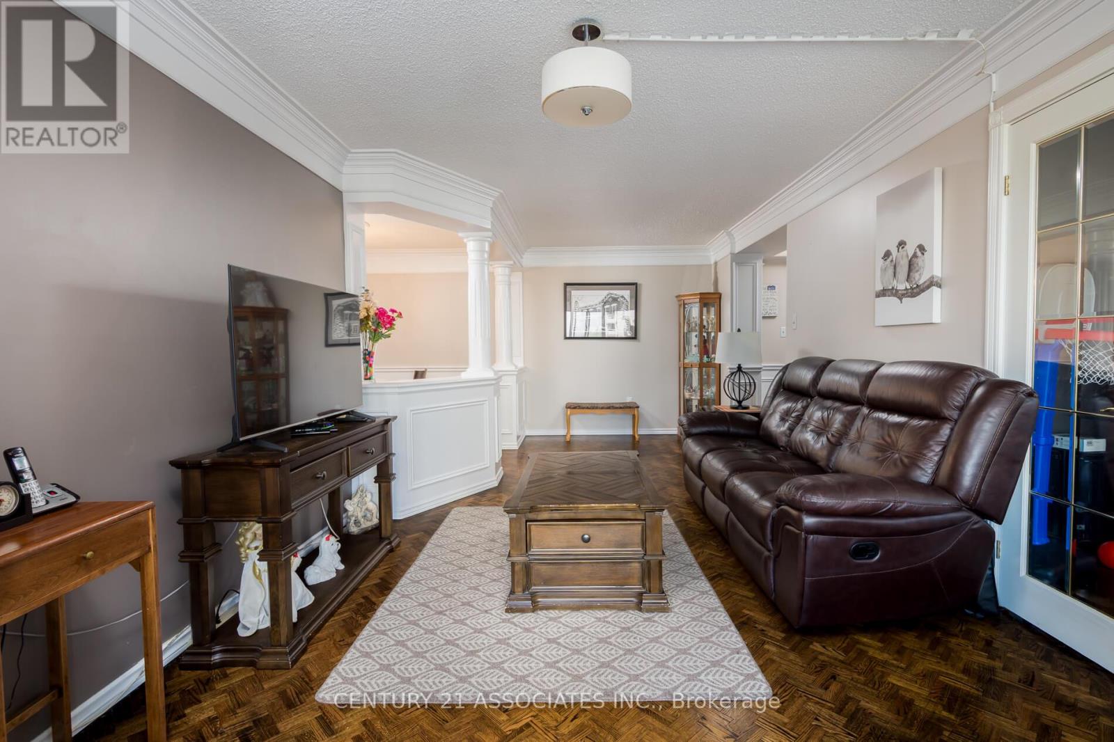 605 - 5 Lisa Street, Brampton, Ontario  L6T 4T4 - Photo 8 - W12406157