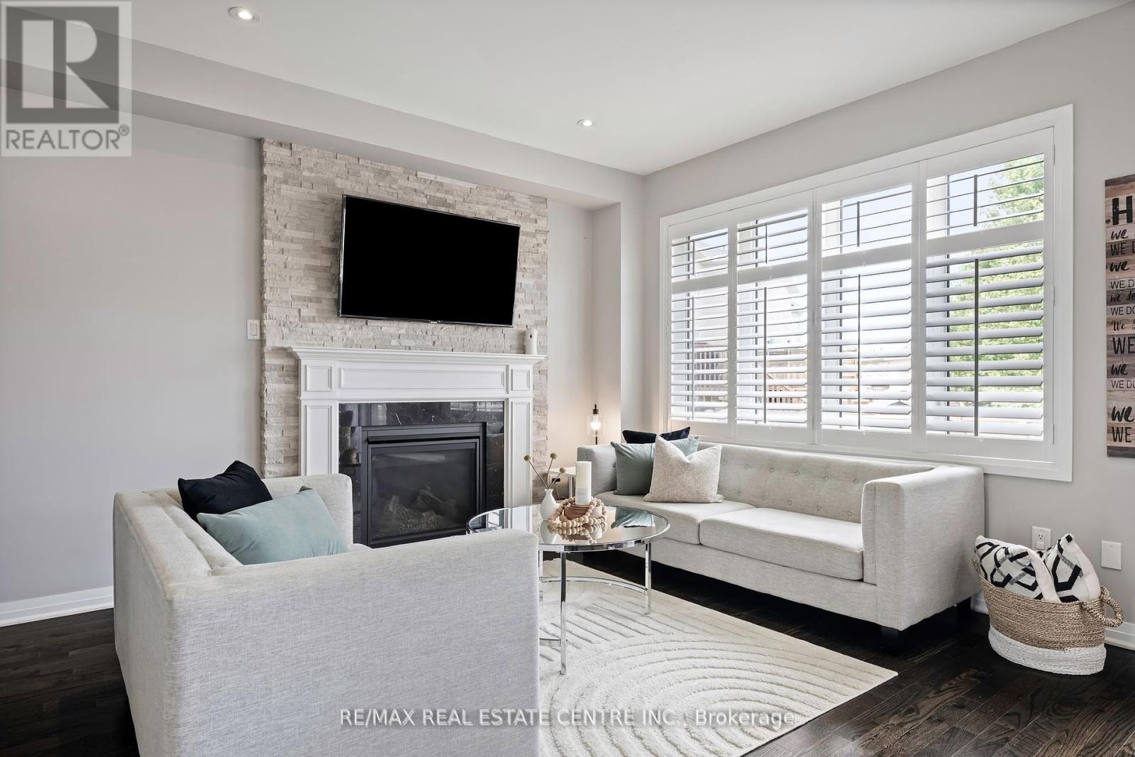 9 Porter Drive, Orangeville, Ontario  L9W 6Z4 - Photo 7 - W12406199