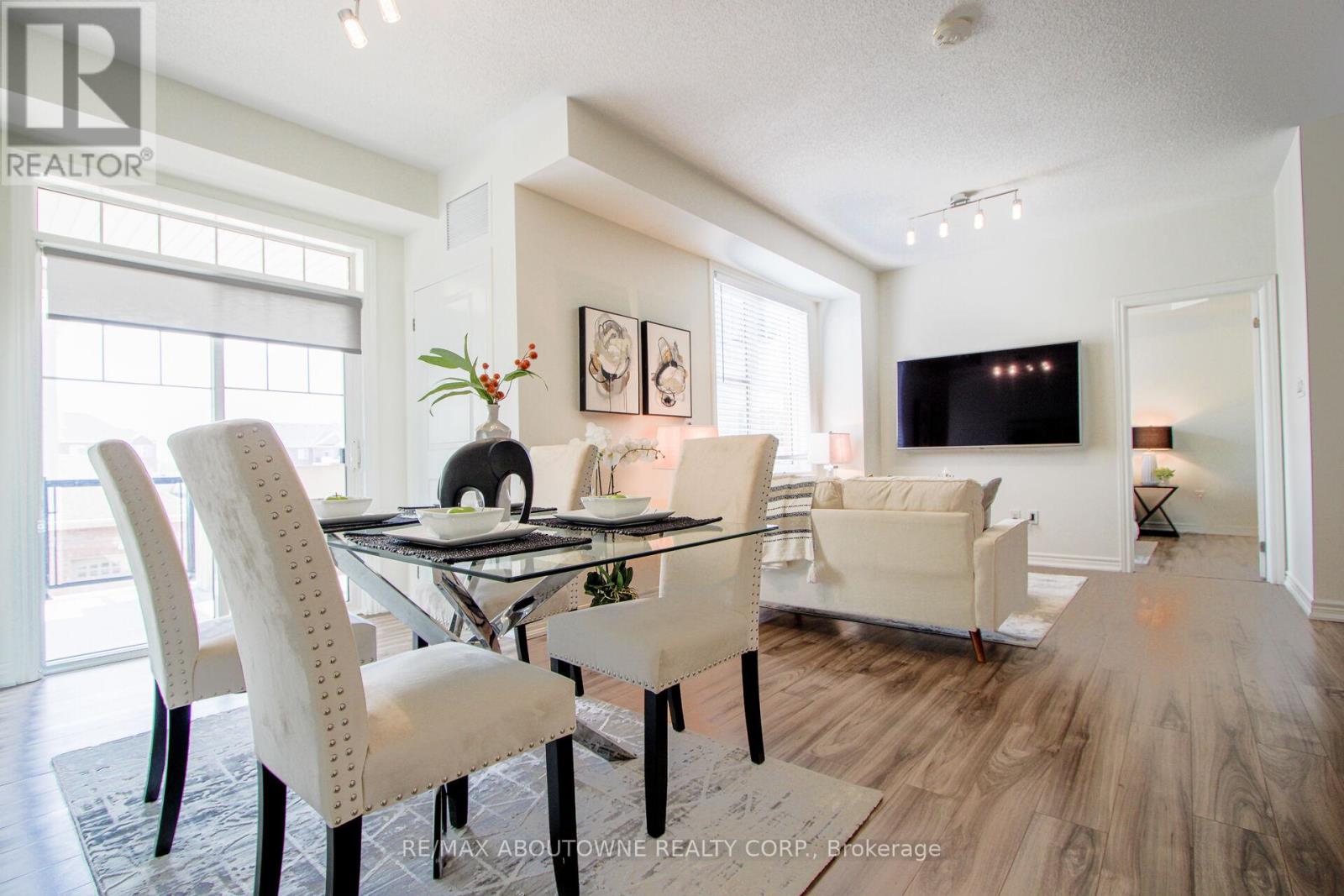 206 - 2339 SAWGRASS DRIVE, Oakville, Ontario
