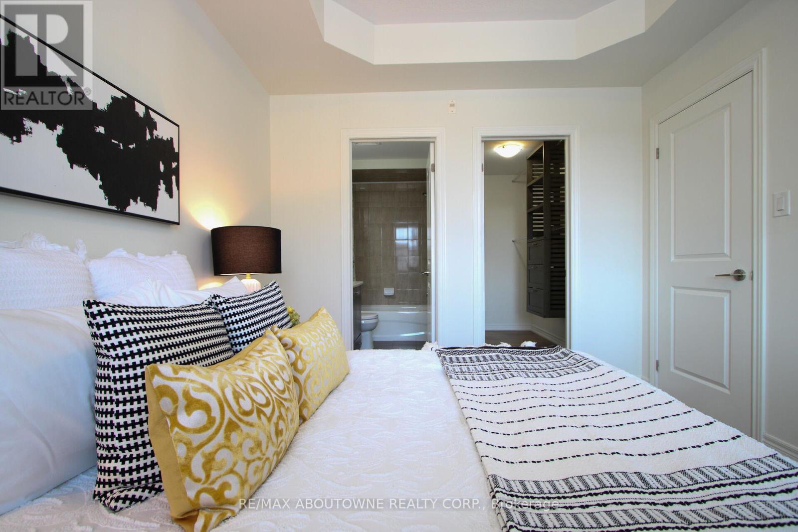 206 - 2339 Sawgrass Drive, Oakville, Ontario  L6H 0L1 - Photo 12 - W12406207