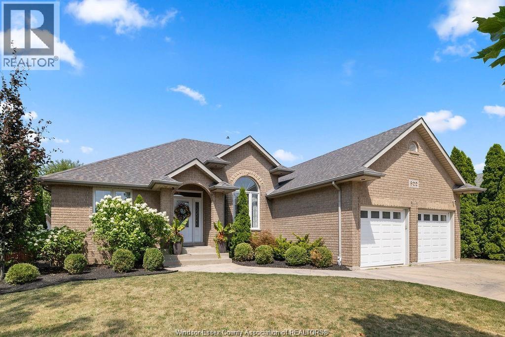 622 George Kennedy, Lakeshore, Ontario  N8L 1A4 - Photo 3 - 25023541