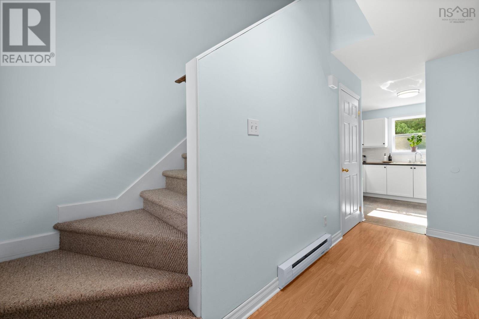 Property at 112 Bruce Drive image 4