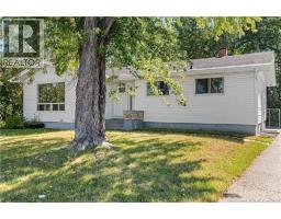 1235 Vanier, bathurst, New Brunswick