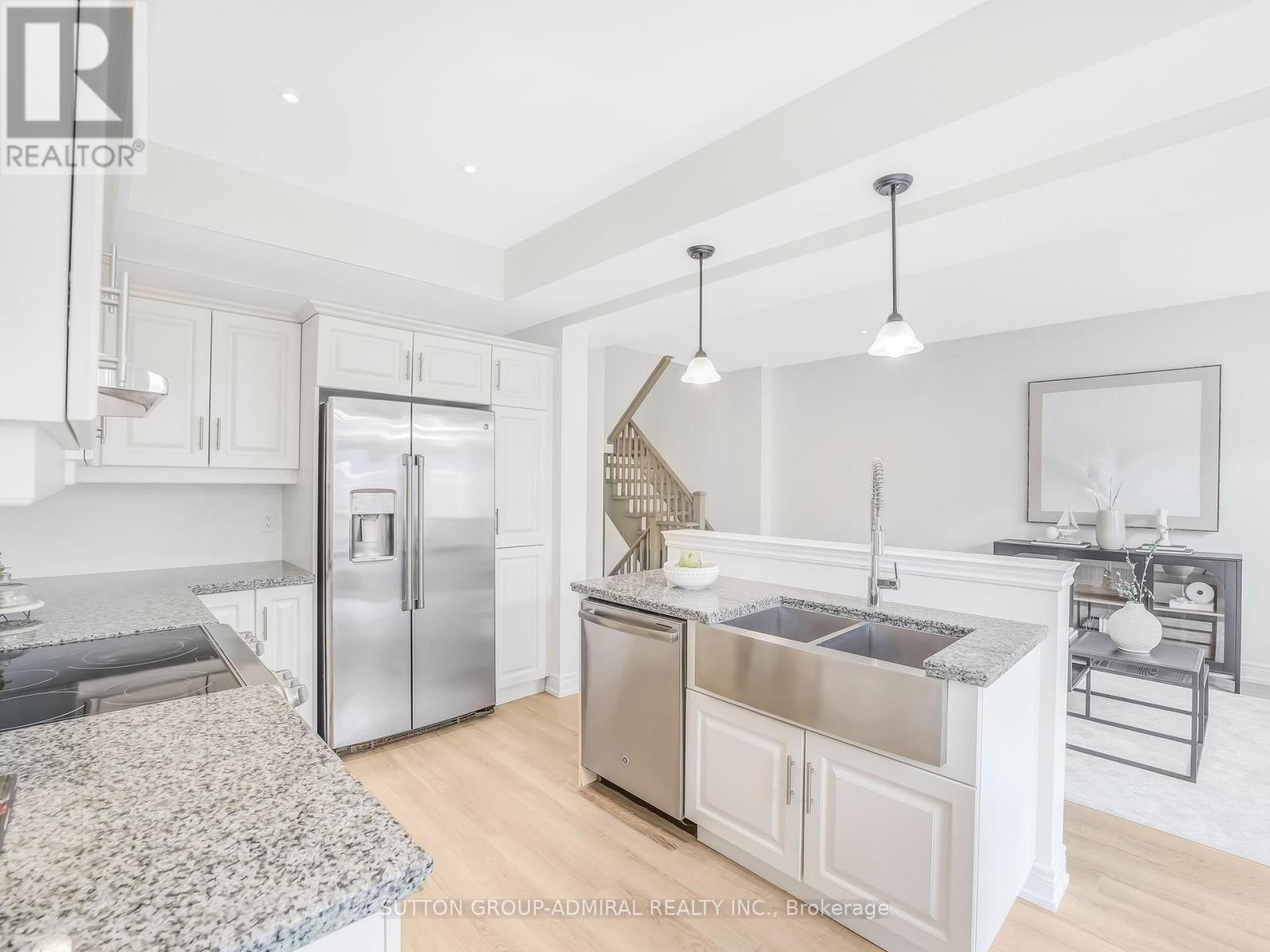 3863 Ryan Avenue, Fort Erie, Ontario  L0S 1B0 - Photo 11 - X12406206