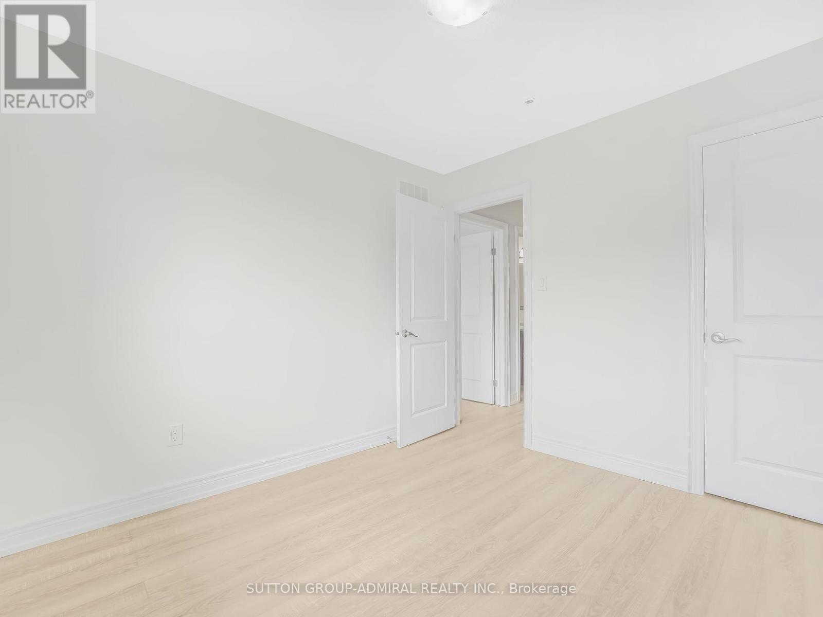 3863 Ryan Avenue, Fort Erie, Ontario  L0S 1B0 - Photo 19 - X12406206
