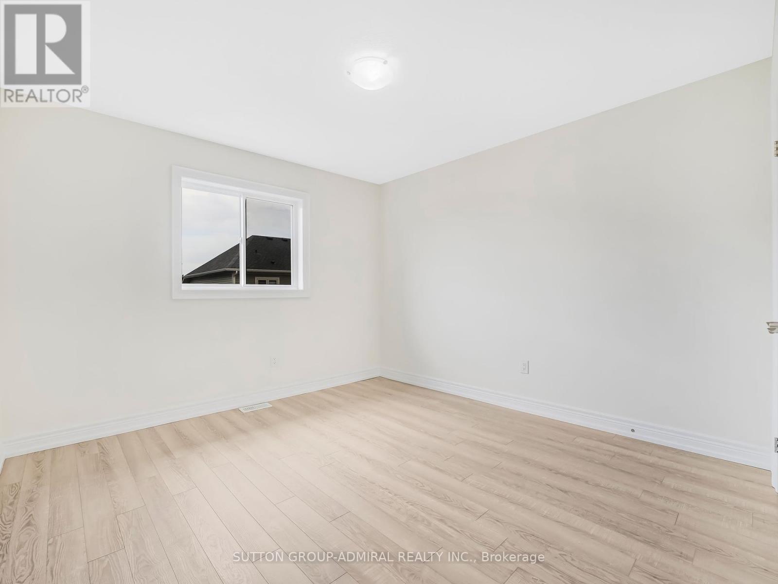 3863 Ryan Avenue, Fort Erie, Ontario  L0S 1B0 - Photo 20 - X12406206
