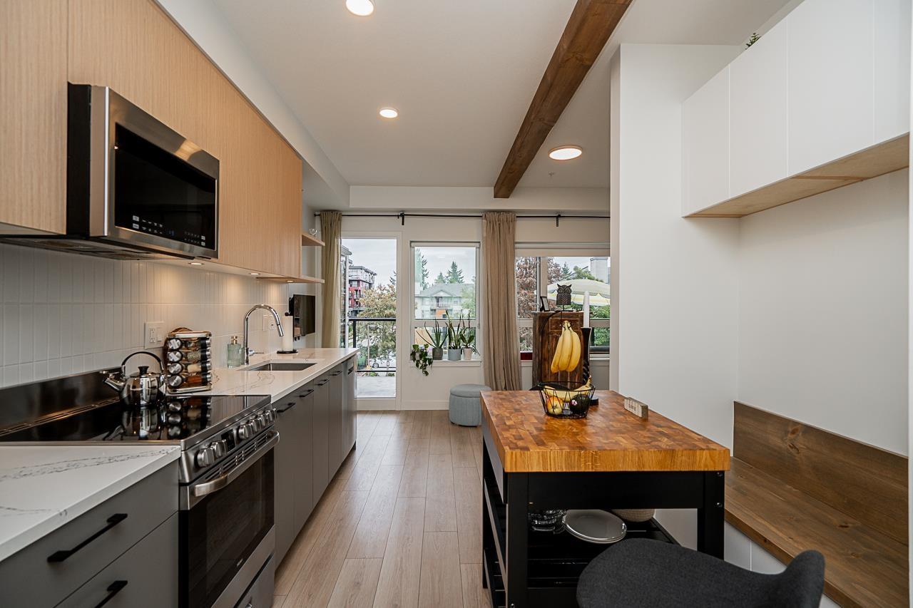 304 10777 138 Street, Surrey, British Columbia  V3T 0T5 - Photo 2 - R3048308