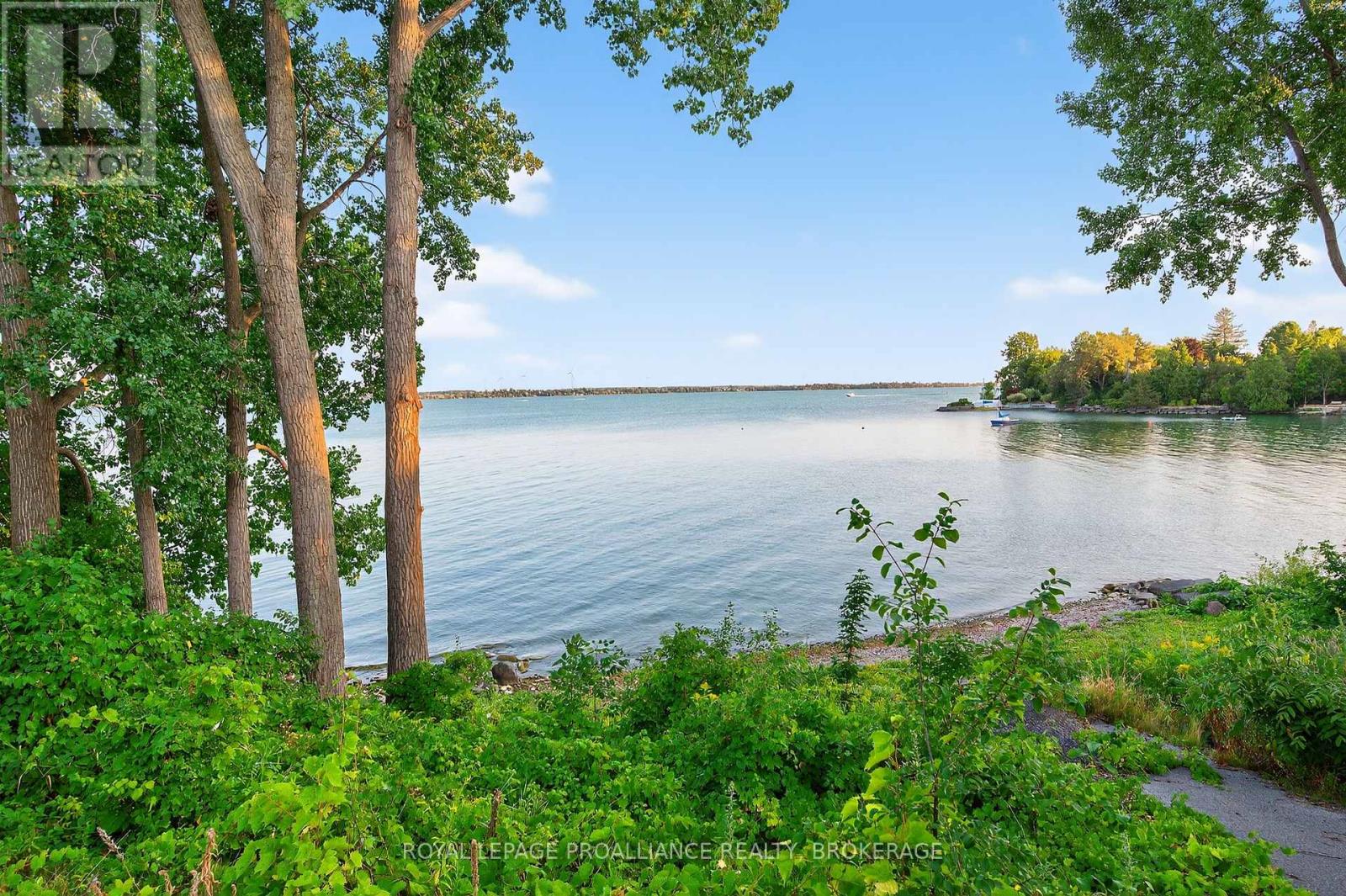 4734 Lakeside Lane, Loyalist, Ontario  K0H 1G0 - Photo 38 - X12406523