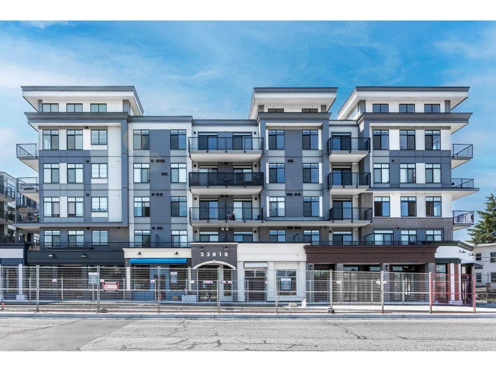 205 33816 SOUTH FRASER WAY, Abbotsford, British Columbia